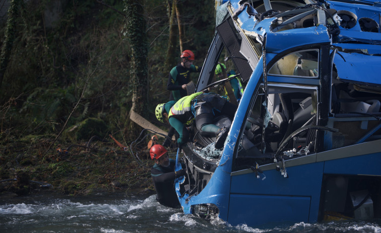El cinturón de seguridad pudo salvar la vida de los supervivientes del autobús de Cerdedo-Cotobade