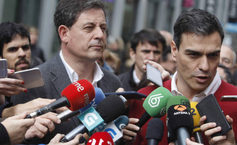 Pedro Sánchez recoñece que Besteiro 