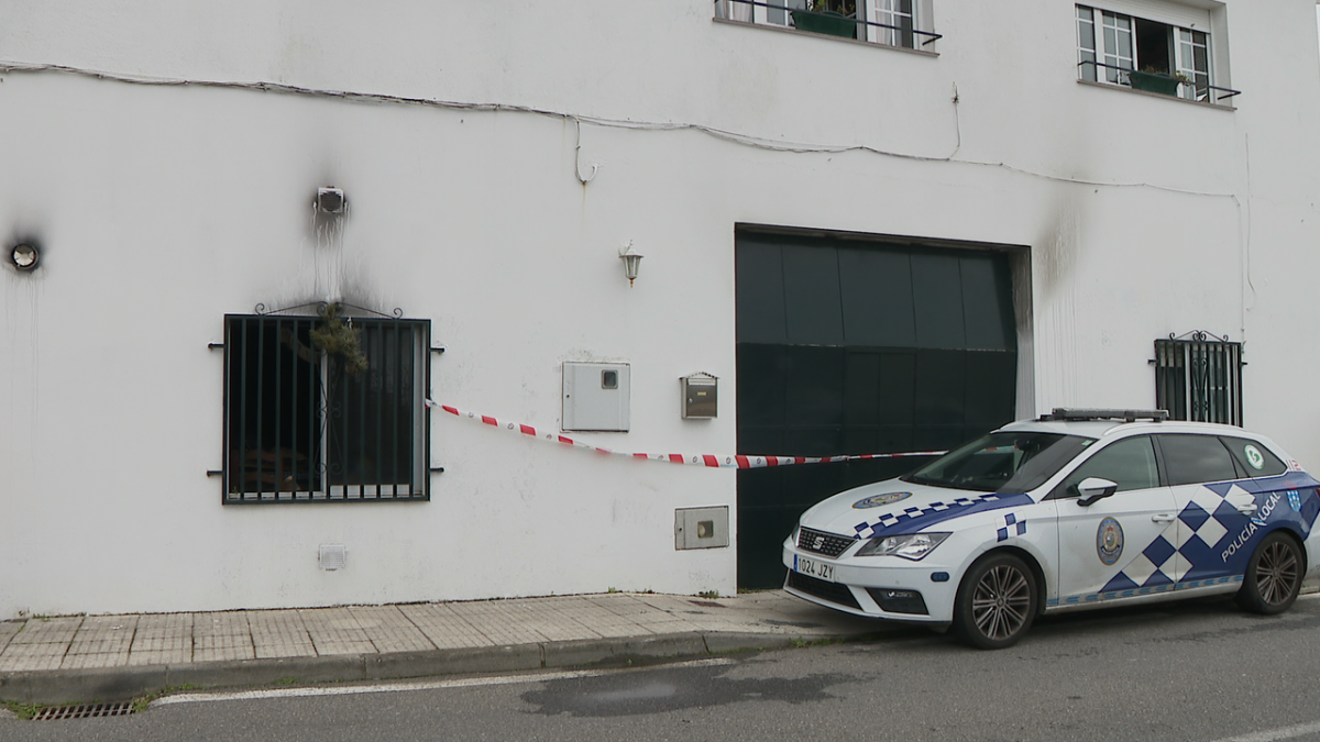Incendio en una casa de A Pobra en una imagen de la CRTVG