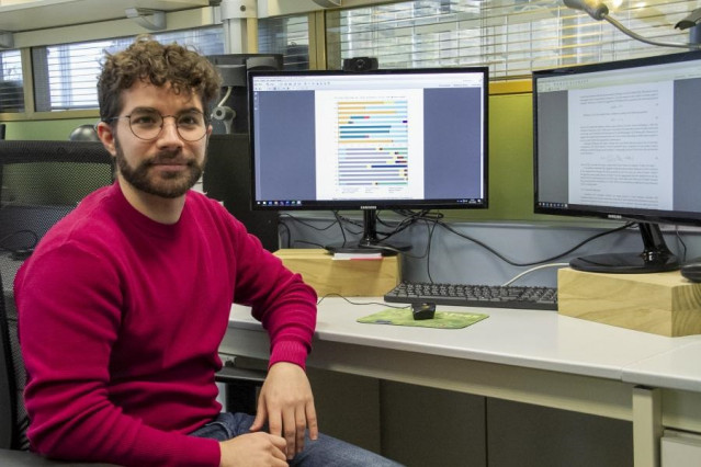 El investigador Antonio J. Cortés en el Centro Interdisciplinario de Investigación en Tecnologías Ambientales.