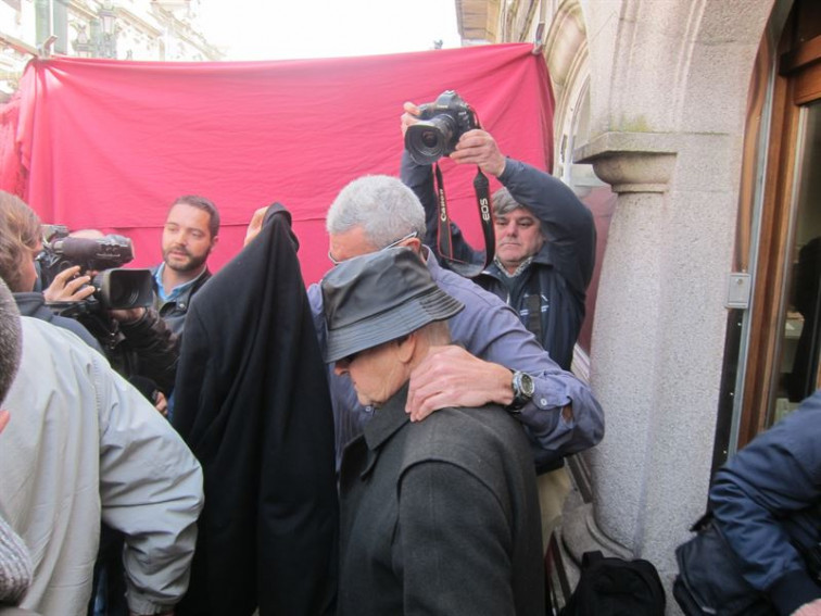 Le retiran el carné al octogenario que atropelló al pelotón de ciclistas en A Guarda