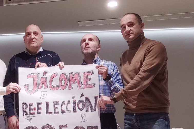 Empresas de comunicación sin registro contratadas 