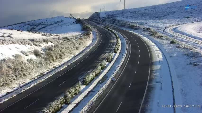 La Autovu00eda A8 a la altura de Mondou00f1edo en una imagen de las diez y media de este miu00e9rcoles
