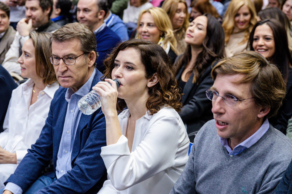 Archivo - (I-D) La portavoz del Partido Popular en el Congreso, Cuca Gamarra; el presidente del PP, Alberto Núñez Feijóo; la presidenta de Madrid, Isabel Díaz Ayuso; y el alcalde de Madrid, José 
