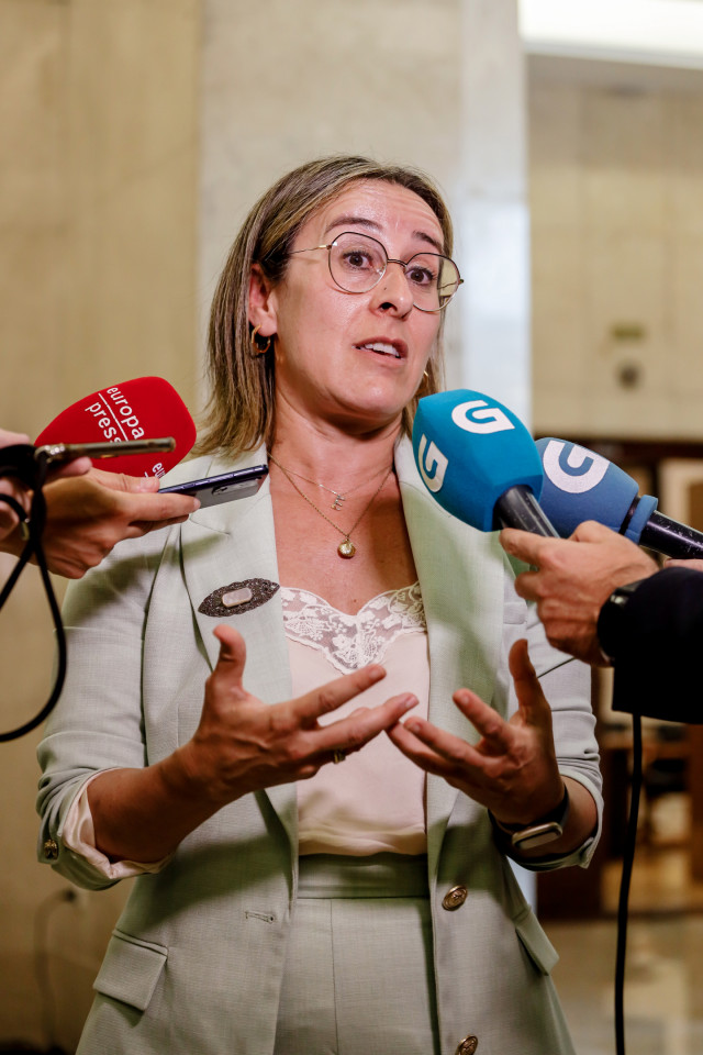 Archivo - La consejera de Infraestructuras y Vivienda de la Xunta de Galicia, Ethel Vázquez, ofrece declaraciones a los medios, durante la reunión de la Conferencia Sectorial de Transportes, en la sede del Ministerio, a 6 de julio de 2022, en Madrid.