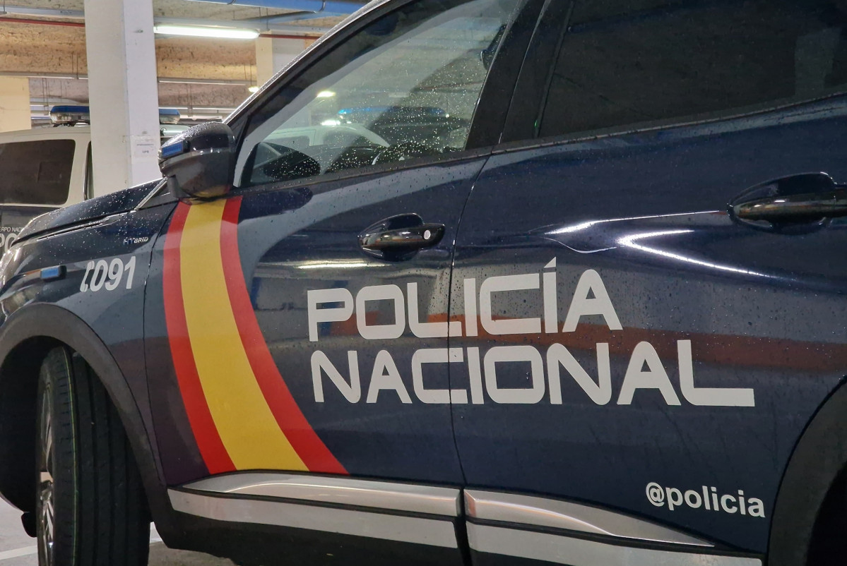 Coche de Policía Nacional en Vigo.