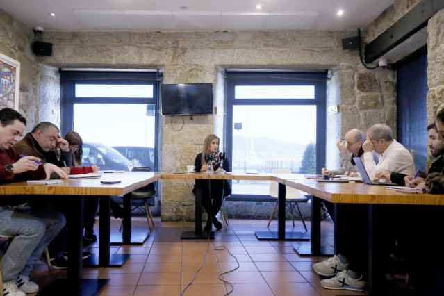 La presidenta de la Diputación de Pontevedra, Carmela Silva, en un desayuno informativo con medios en Baiona.