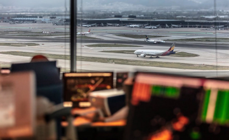 Arranca la huelga de controladores aéreos, sin efectos por ahora en Alvedro y Peinador