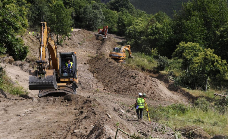 Adif reparará os danos provocados polas obras da AVE, pero pasaralle a factura ás constructoras