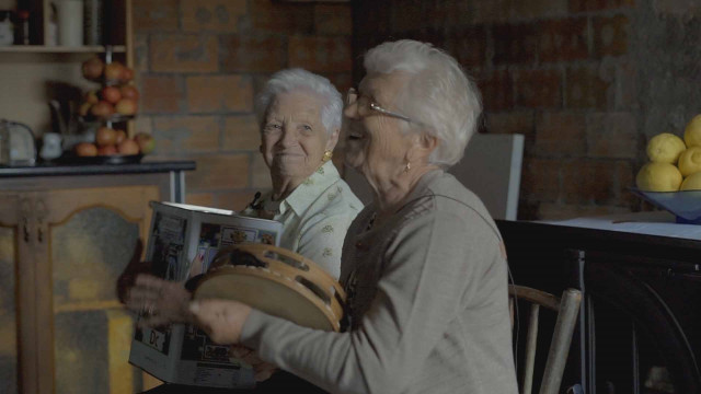 El Consello de Cultura Galega ha estrenado la serie documental 'Axudádeme a cantar', que pone en valor el legado de las Tocadoras