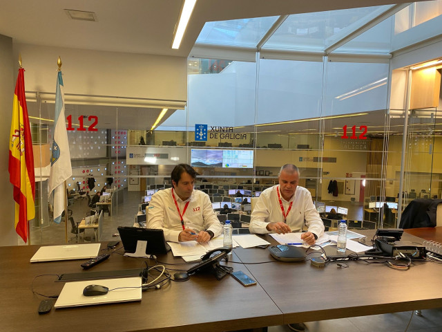 El director xeral de Emerxencias e Interior de la Xunta, Santiago Villanueva, y el gerente de la Axencia Galega de Emerxencias (Axega), Marcos Araújo, en rueda de prensa.