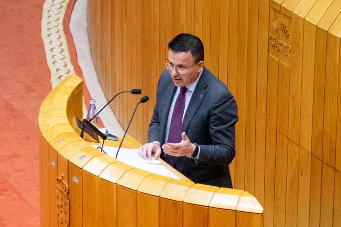 11,50 H.-             O Conselleiro Do Medio Rural, José González, Responderá Dúas Interpelacións No Pleno Da Cámara Sobre As Axudas Da PAC Para Agricultura Ecolóxica.     Foto Xoán Crespo