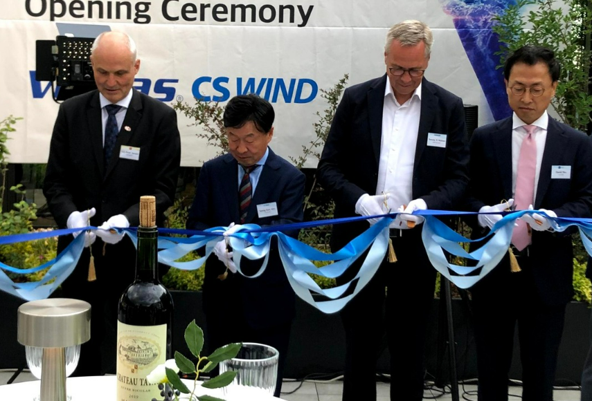 Ceremonia de apertura de una de las inversiones de Vestas en Asia en una foto de su facebook
