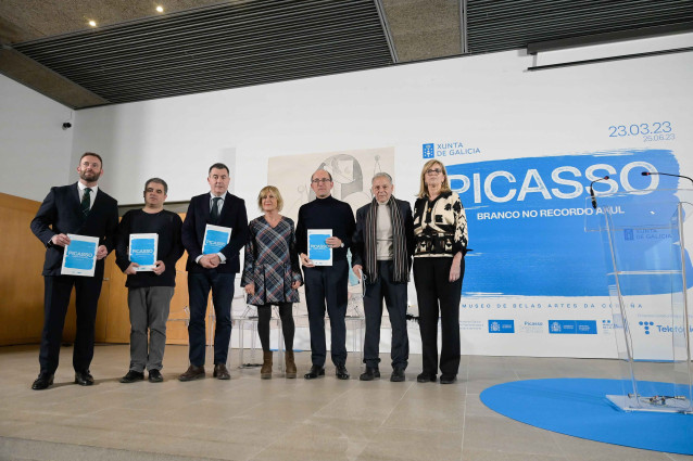 Presentación de la muestra sobre Picasso con la presencia, entre otros, del conselleiro de Cultura, Román Rodríguez