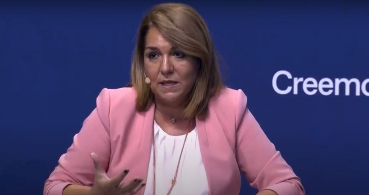 Susana Camarero en la mesa sobre feminismo liberal en un Congreso del PP en una imagen de un vu00eddeo del canal de youtube de mujeres en igualdad
