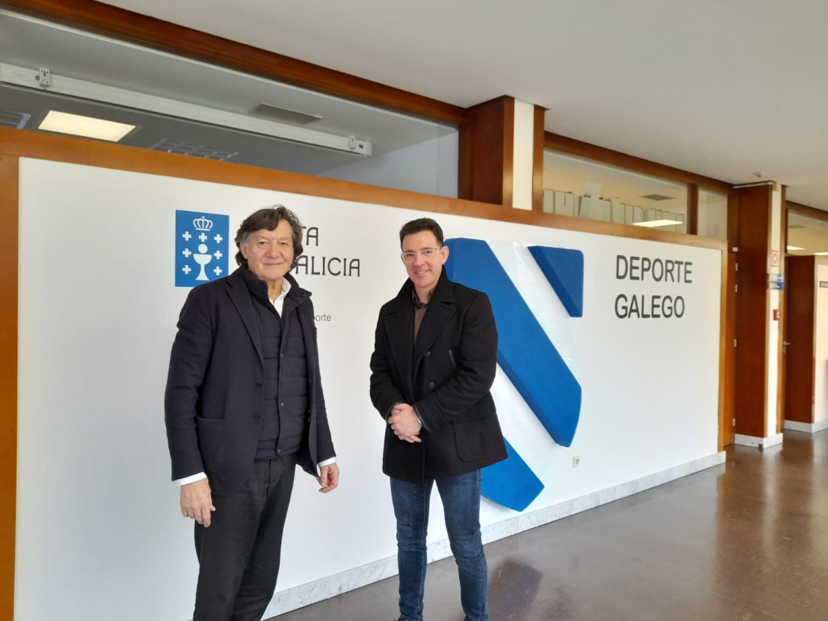 El secretario xeral para el Deporte, José Ramón Lete Lasa, en su reunión con el presidente de la Federación Galega de Atletismo, Iván Pablo Sanmartín