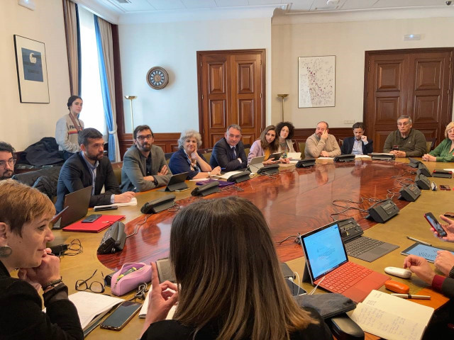 Alcaldes y ediles de IU, Podemos y comunes exigen mejorar ya la financiación local para disponer de más autonomía