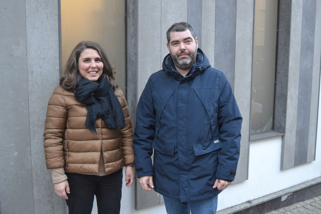 Archivo - Teresa Piñeiro (UDC) y Xabier Martínez Rolán (UVigo), coordinadores de un estudio sobre violencia sexual en Instagram, enmarcado en la cátedra Feminismos 4.0.