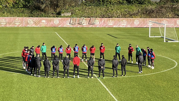 Pesar en el CD Lugo por la muerte de su exjugador Pelayo Novo, arrollado por un tren