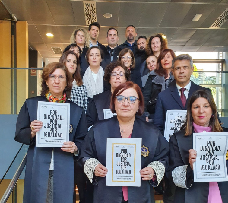 Los letrados reclaman a Pedro Sánchez que encabece las negociaciones para poner fin a la huelga en la Justicia