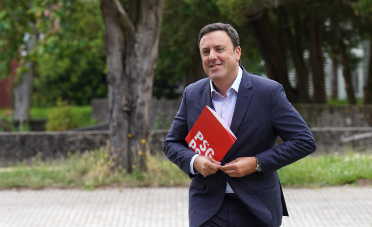 Valentín González Formoso, líder del PSdeG, oficializa su candidatura a la alcaldía de As Pontes