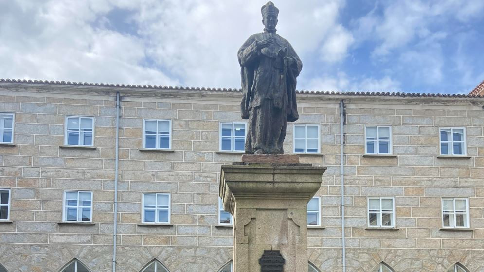 Seminario Mayor Divino Maestro en Ourense que tambiu00e9n alberga un colegio