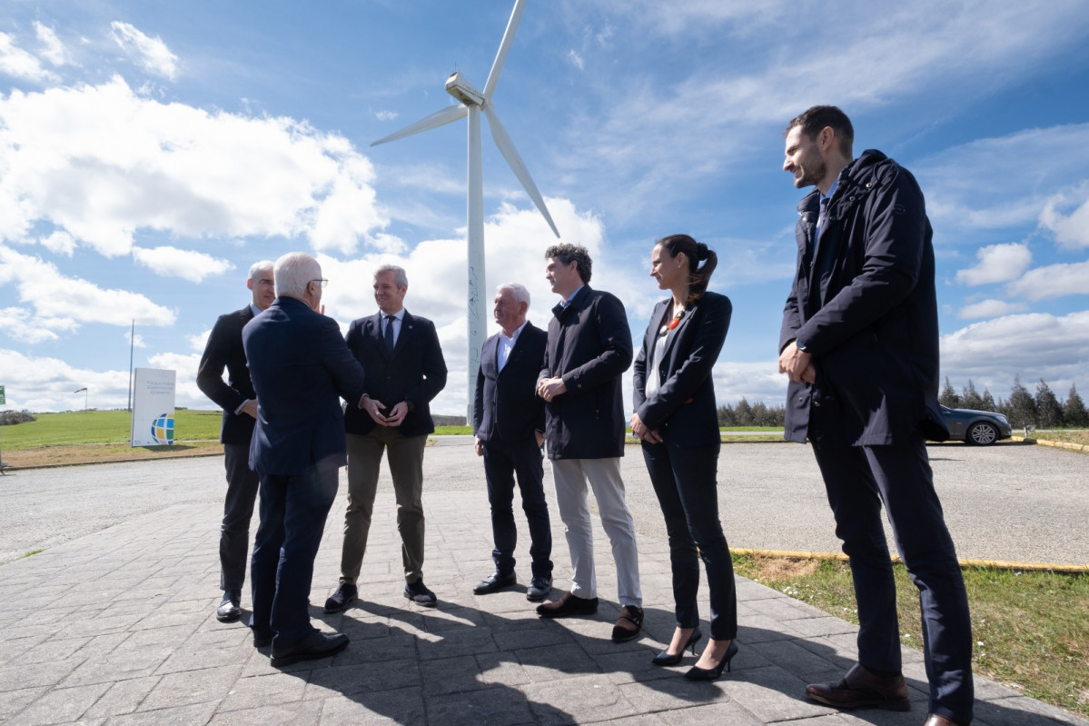 Rueda en el parque eu00f3lico de Sotavento en una imagen de la Xunta