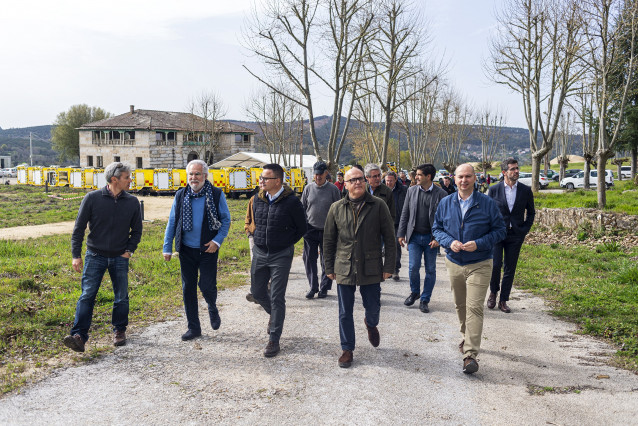 Visita al Centro Integral de Lucha contra los Incendios de Toén