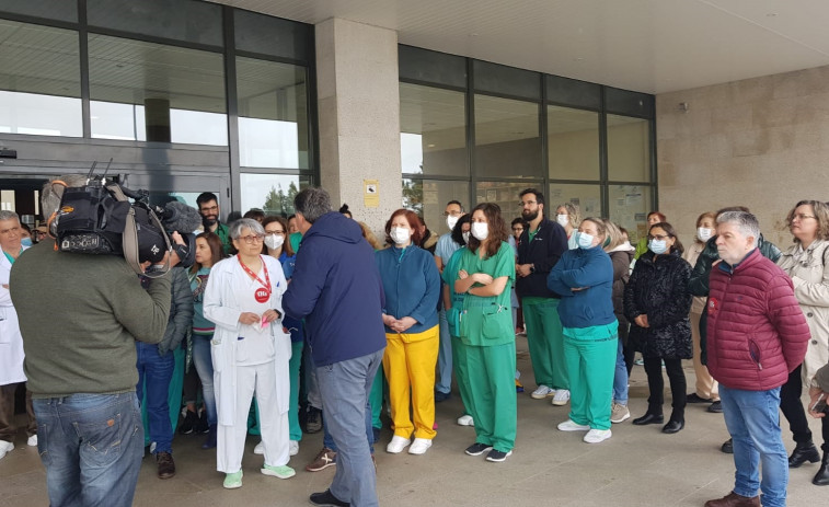 Protesta de los sanitarios del Hospital do Barbanza porque el SERGAS 