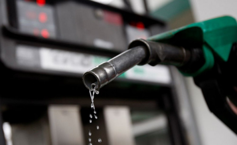 La bonificación al carburante de los transportistas bajará a 10 céntimos a partir de este sábado
