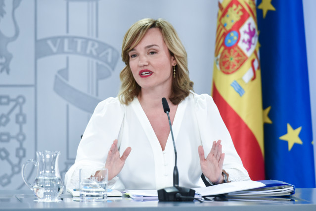 Archivo - La ministra de Educación y Formación Profesional, Pilar Alegría,