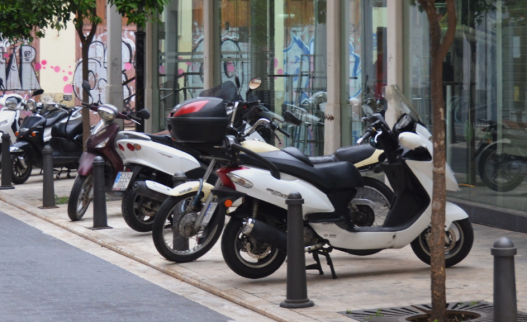 ¿De viaje a Valencia? ¿Por qué y dónde alquilar una moto?