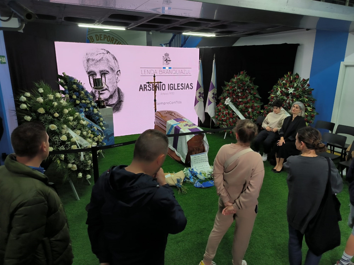 Capilla ardiente de Arsenio Iglesias en el estadio de Riazor, A Coruña