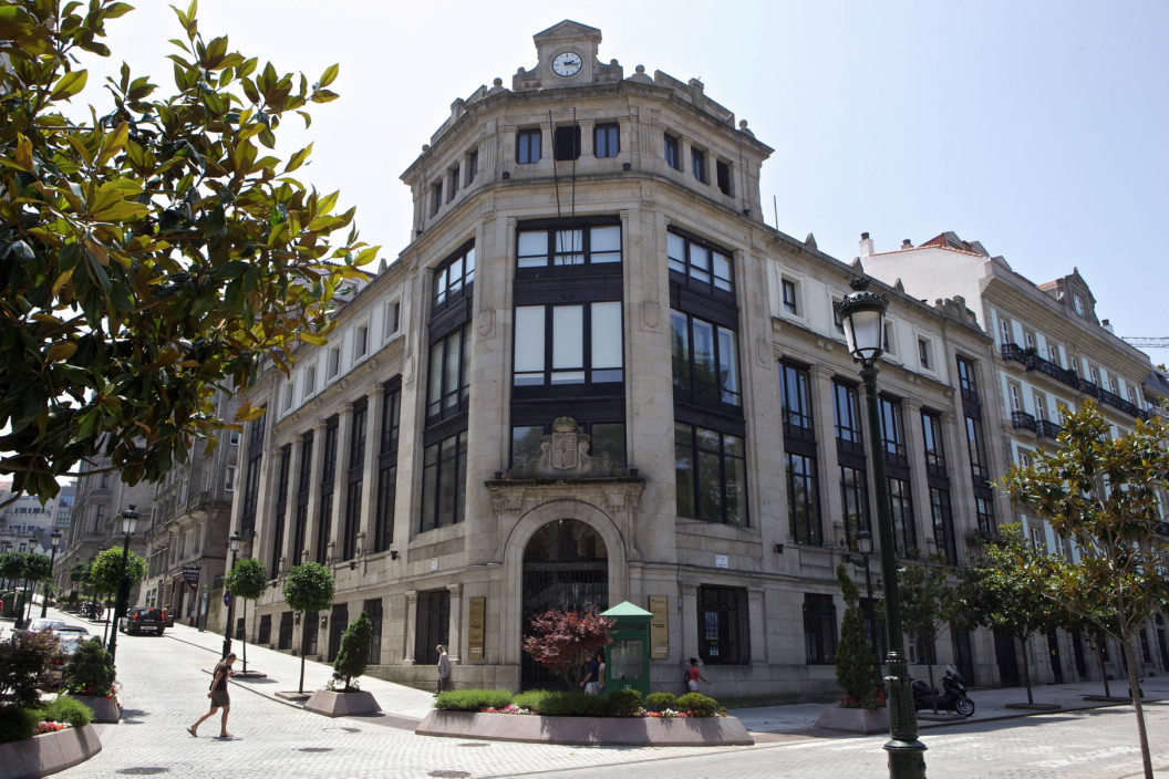 Tg carrusel cabecera grande