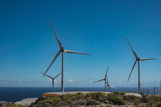 Archivo - Parque eólico