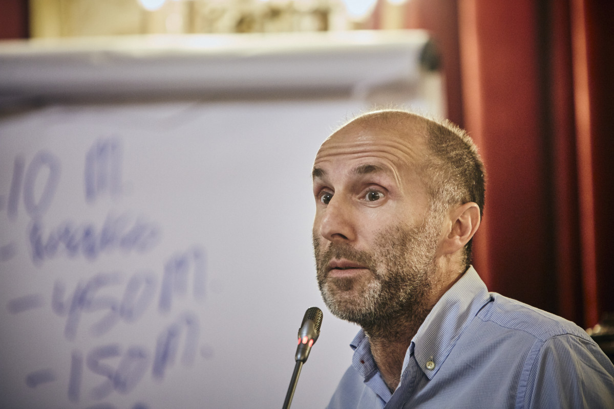El alcalde de Ourense, Gonzalo Pérez Jácome, durante una rueda de prensa, en el Ayuntamiento, a 10 de mayo de 2023, en Ourense, Galicia (España). El alcalde presentó una denuncia en los Juzgados d