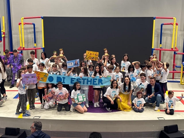 Premios '#DígochoEu' 2023 con la periodista y presentadora Esther Estévez.