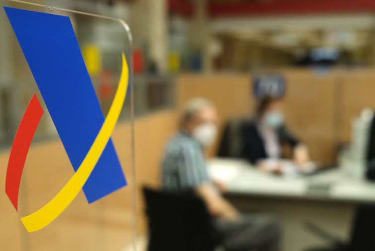 Los contribuyentes podrán empezar a pedir cita previa desde el jueves para la atención presencial de la Renta