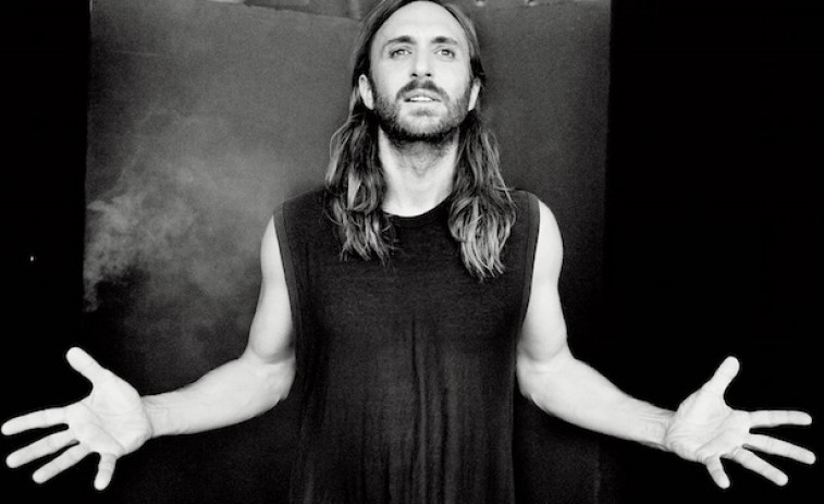 El famoso DJ David Guetta acutará en Castrelos, Vigo, el próximo verano