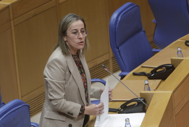 Archivo - La conselleira de Infraestruturas e Mobilidade, Ethel Vázquez, en el pleno del Parlamento de Galicia