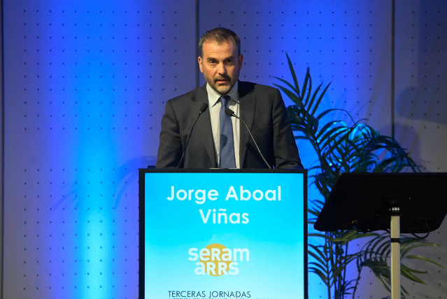 Jorge Aboal, directora xeral de Asistencia Sanitaria del Sergas, en la inauguración de las III Jornadas  de la Sociedad Española de Radiología Médica.