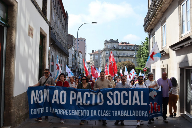 Manifestación de la CIG en contra del acuerdo entre UGT, CCOO, CEOE y Cepyme