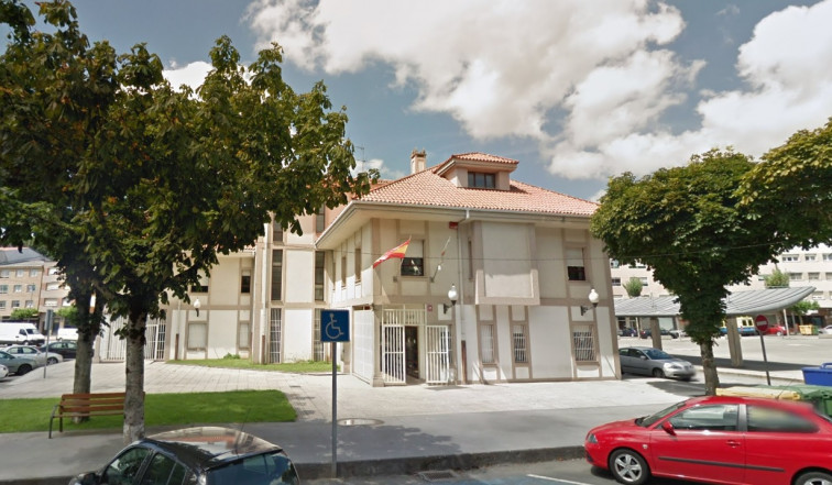 20 años de prisión para el acusado de asesinar a su madre en Oroso y 12 años por el incendio para dificultar la investigación