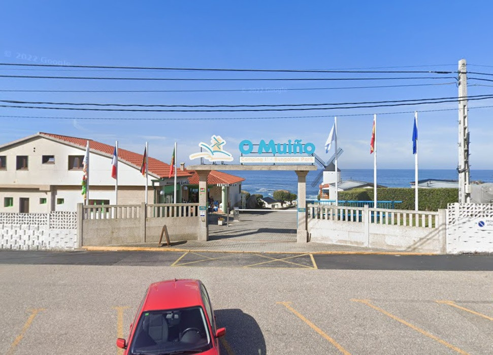 Camping O Muiu00f1o Oia