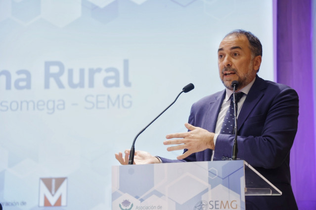 El conselleiro de Sanidade, Julio García Comesaña