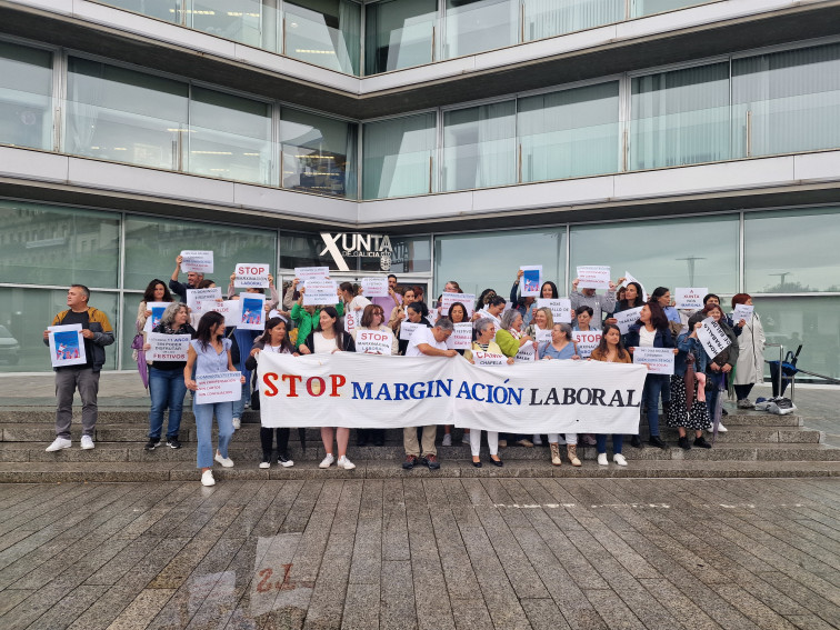 Trabajadores sociosanitarios agotados y sin descanso cargan contra la Xunta por la 