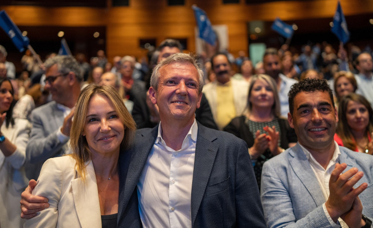 Luis López saca más ventaja a Fernández-Tapias en la carrera por presidir la Deputación de Pontevedra