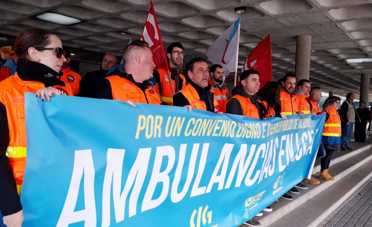 Ambulancias en loita moviliza al sector para una gran protesta el 15 de junio y valora convocar la huelga