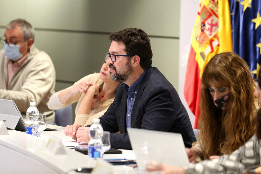 El secretario de Estado de Empleo, Joaquu00edn Pu00e9rez Rey, presidiendo la Mesa de Diu00e1logo Social en una foto del Ministerio