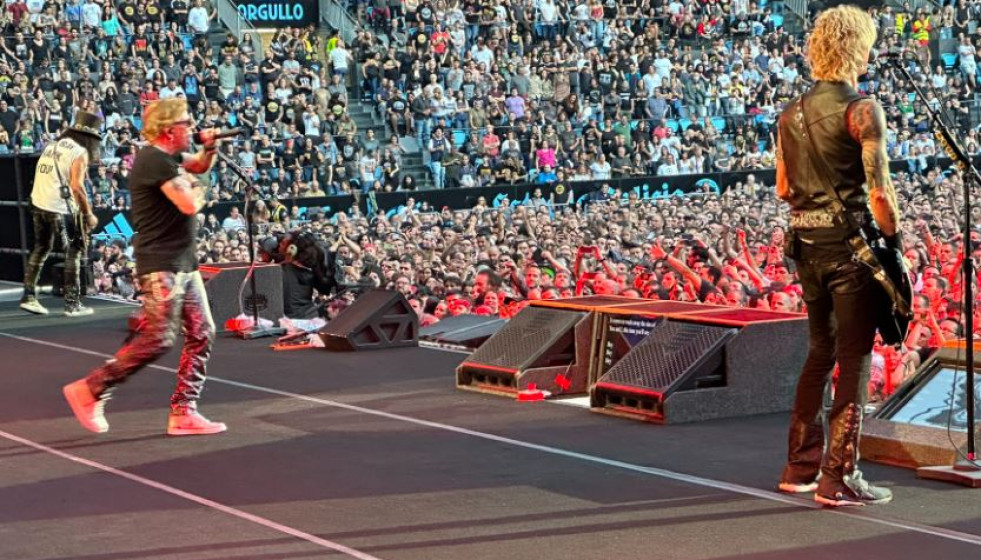 Los Guns N Roses en Vigo en una foto de María Jesús Pico Twitter @MaraJessPicopi1